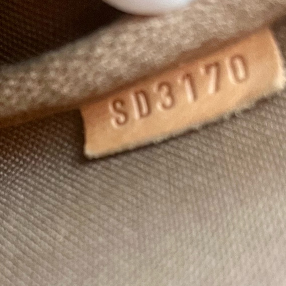 Authentic Louis Vuitton Eva Handbag - Picture 6 of 6